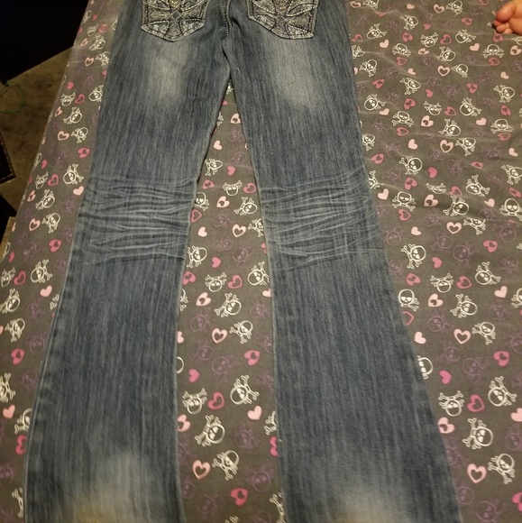 Almost famous jeans - Picture 2 of 2